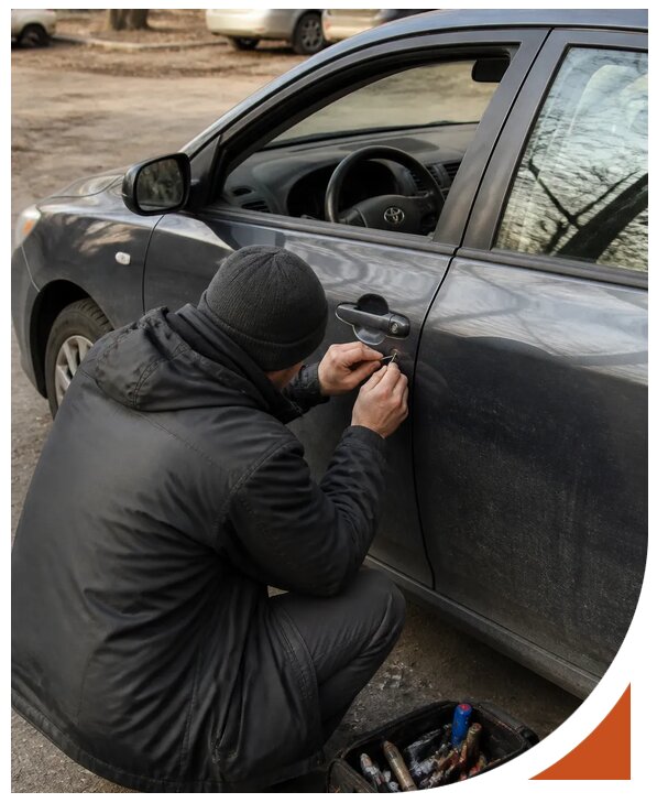 Профессиональное вскрытие автомобиля Тойота без повреждений в Тихорецке